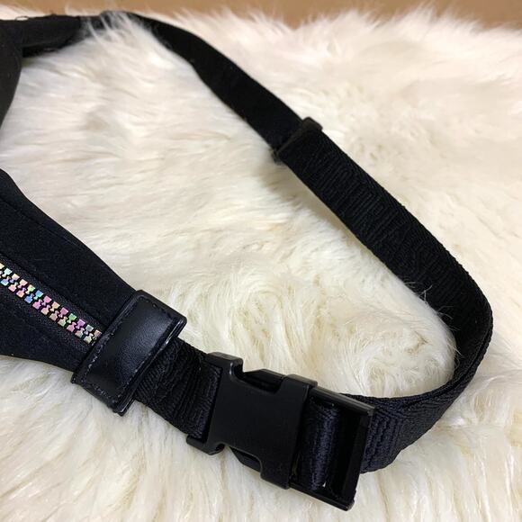 VICTORIAS SECRET Neoprene Holographic Victoria Sport Fanny Pack Belt Bag - Picture 12 of 16